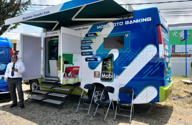 Mobil Oto Banking Bank Bengkulu, Senin (02/10/2023).Flamboyan Foto/Deni