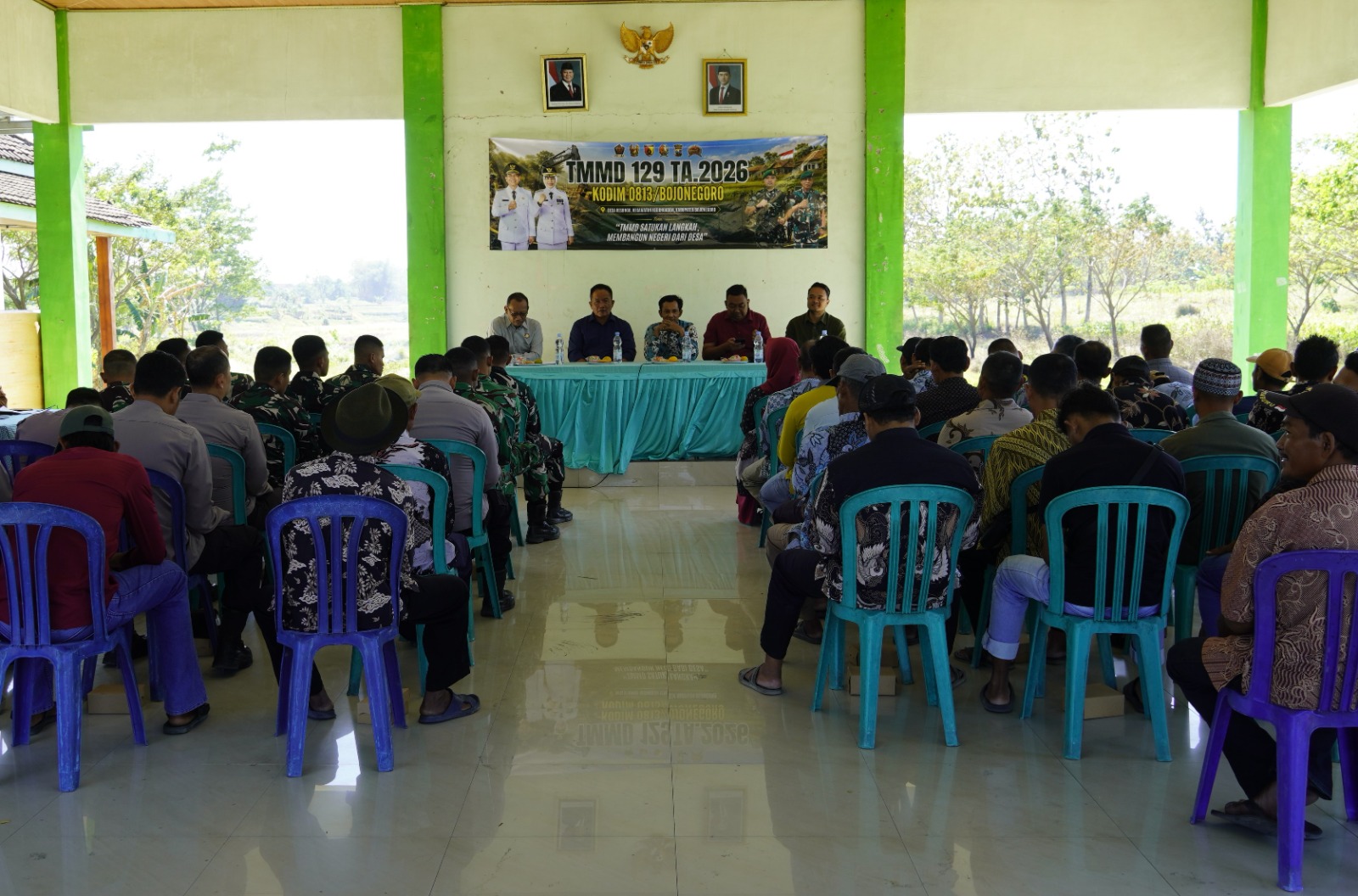 Melalui sinergi bersama Bagian Hukum Setda Kabupaten Bojonegoro, menggelar sosialisasi pemahaman hukum yang menghadirkan jajaran narasumber lintas instansi, Kejaksaan Negeri Bojonegoro, Polres Bojonegoro, Kodim 0813 Bojonegoro, serta DPRD Kabupaten Bojonegoro.