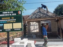 Wujudkan Hunian Layak, Satgas TMMD 129 Bojonegoro Kebut Rehabilitasi Rumah Ibu Saelah