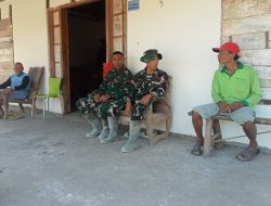 Hangatnya Nyangkruk di Teras Desa: Cara Satgas TMMD 129 Bojonegoro Merajut Hati Warga Kesongo