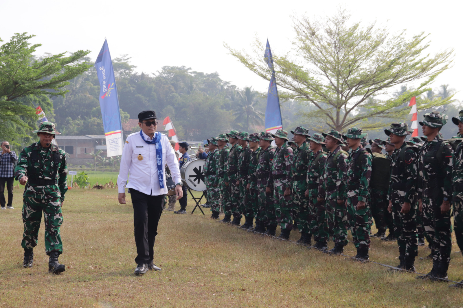 Program TNI Manunggal Membangun Desa (TMMD) Reguler ke-129 Tahun Anggaran 2026 resmi dimulai di Dusun Kunir, Desa Gumelem Kulon, Kecamatan Susukan, Rabu (15/7/2026)
