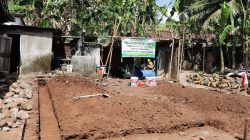 Salah satu tahap penting yang telah diselesaikan adalah penggalian pondasi rumah milik Pak Toid, warga Dusun Kunir RT 01 RW 09, Desa Gumelem Kulon, Kecamatan Susukan, Rabu (22/7/2026).