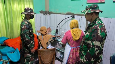 Hal itu terlihat saat Serda Sukoyo, anggota Satgas TMMD, mendampingi warga mengikuti pelayanan KB Implan yang dilaksanakan bekerja sama dengan Puskesmas Susukan I dan PLKB Kecamatan Susukan, Sabtu (25/07/2026).