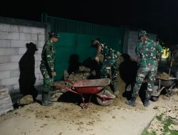 Kejar Target TMMD, Satgas Kodim 0813 Bojonegoro Lembur Rampungkan Rehab Rumah Ibu Saelah