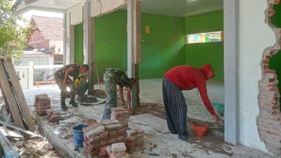 Kolaborasi antara Satgas TMMD dan masyarakat menjadi faktor penting dalam mempercepat penyelesaian pembangunan. Kekompakan yang terjalin selama proses renovasi mencerminkan kuatnya sinergi antara TNI dan warga dalam mewujudkan fasilitas pendidikan yang lebih layak bagi generasi muda.Kolaborasi antara Satgas TMMD dan masyarakat menjadi faktor penting dalam mempercepat penyelesaian pembangunan. Kekompakan yang terjalin selama proses renovasi mencerminkan kuatnya sinergi antara TNI dan warga dalam mewujudkan fasilitas pendidikan yang lebih layak bagi generasi muda.