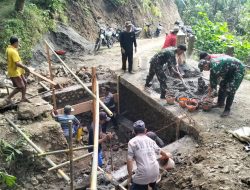 Gotong Royong Jadi Kekuatan TMMD 129, Pondasi Plat Beton Mulai Dibangun di Gumelem Kulon