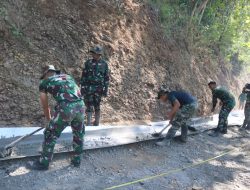 Talang Seng Jadi Senjata Andalan! Cara Sederhana Satgas TMMD Percepat Pengecoran Jalan di Banjarnegara