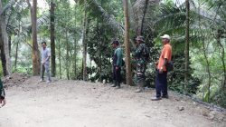 Pembangunan Pos Kamling yang berlokasi di Dusun Kunir RT 01/RW 09 ini menjadi salah satu sasaran fisik TMMD yang mengusung tema "TMMD Satukan Langkah Membangun Negeri dari Desa", Jumat (17/7/2026).