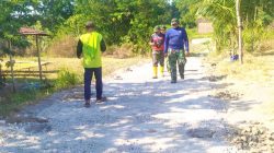Kami sangat berterima kasih kepada bapak-bapak TNI yang membangun jalan di desa kami. Walaupun pekerjaannya belum selesai, kami yakin setelah rampung nanti akses masyarakat akan jauh lebih baik, sehingga aktivitas sehari-hari menjadi lebih mudah dan nyaman