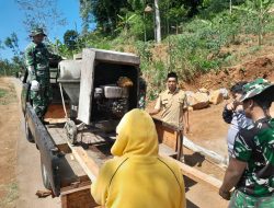 Percepat Capaian Hasil Pengecoran, Kades Cukil Pimpin Pergeseran Peralatan