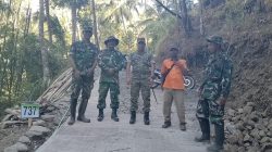 Semangat gotong royong warga mengiringi langkah Komandan Kodim 0704/Banjarnegara Letkol Inf Nodelismen Hulu, S.Pd, selaku Dansatgas TMMD Reguler ke-129 TA 2026, saat meninjau langsung lokasi pelaksanaan TMMD di Dusun Kunir RT 01/09, Desa Gumelem Kulon, Kecamatan Susukan, Kabupaten Banjarnegara
