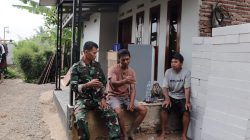 Percakapan sederhana tersebut menjadi wujud nyata komunikasi sosial (komsos) yang terus dibangun TNI untuk mempererat hubungan dengan masyarakat, Jumat (24/07/2026).