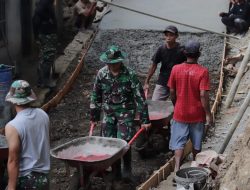 Dorongan Angkong Pratu Sitorus dan Warga Menjadi Tenaga Penggerak Jalan Baru di Gumelem Kulon
