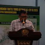 Sekda Kabupaten Banjarnegara Hendro Cahyono bersama jajaran pemerintah daerah dan masyarakat saat menyambut Tim Pengawasan dan Evaluasi (Wasev) TMMD Reguler ke-129 di Desa Gumelem Kulon, Kecamatan Susukan, Kabupaten Banjarnegara, Selasa (11/8/2026). Foto: Deni Flamboyan/Sumber TMMD Banjarnegara Sekda Kabupaten Banjarnegara Hendro Cahyono bersama jajaran pemerintah daerah dan masyarakat saat menyambut Tim Pengawasan dan Evaluasi (Wasev) TMMD Reguler ke-129 di Desa Gumelem Kulon, Kecamatan Susukan, Kabupaten Banjarnegara, Selasa (11/8/2026). Foto: Deni Flamboyan/Sumber TMMD Banjarnegara