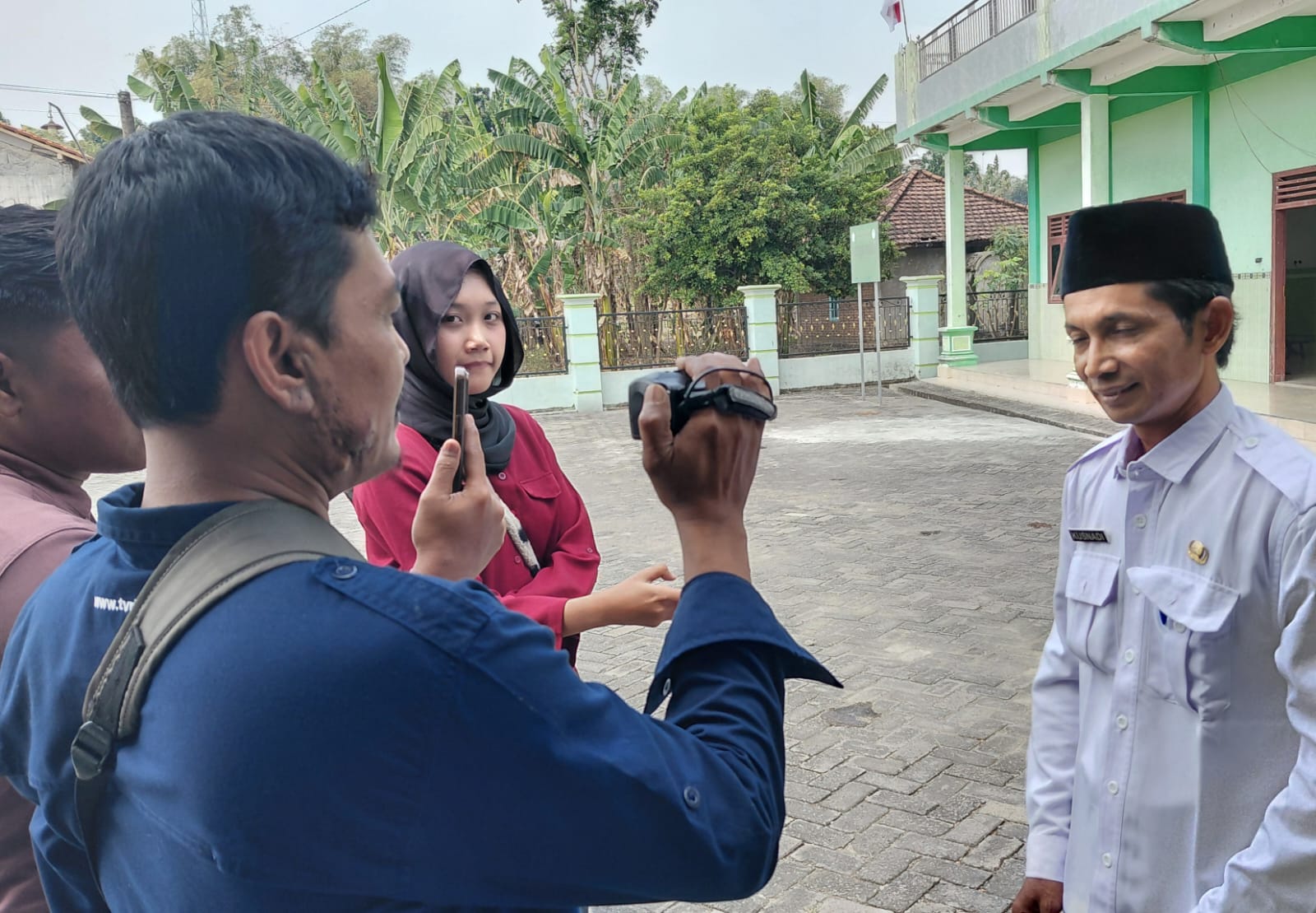 Pembangunan infrastruktur tersebut diharapkan mampu membuka akses wilayah yang sebelumnya sulit dijangkau, memperlancar mobilitas warga, mempercepat distribusi hasil pertanian, serta meningkatkan kualitas pelayanan pendidikan dan kesehatan di Desa Kesongo.