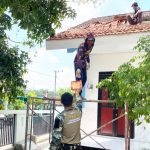 Satgas TMMD ke-129 Kodim 0813 Bojonegoro bersama warga bergotong royong merehabilitasi SD Negeri Kesongo 1, Desa Kesongo, Kecamatan Kedungadem, Kabupaten Bojonegoro. Satgas TMMD ke-129 Kodim 0813 Bojonegoro bersama warga bergotong royong merehabilitasi SD Negeri Kesongo 1, Desa Kesongo, Kecamatan Kedungadem, Kabupaten Bojonegoro.