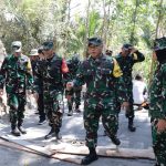 Tim Wasev TMMD Reguler ke-129 meninjau hasil pembangunan rabat beton sepanjang 737 meter di Dusun Kunir, Desa Gumelem Kulon, Kecamatan Susukan, Kabupaten Banjarnegara, Selasa (11/8/2026). Foto: Deni Flamboyan/Sumber TMMD Banjarnegara Tim Wasev TMMD Reguler ke-129 meninjau hasil pembangunan rabat beton sepanjang 737 meter di Dusun Kunir, Desa Gumelem Kulon, Kecamatan Susukan, Kabupaten Banjarnegara, Selasa (11/8/2026). Foto: Deni Flamboyan/Sumber TMMD Banjarnegara