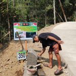 Program TNI Manunggal Membangun Desa (TMMD) Reguler ke-129 Tahun Anggaran 2026 Kodim 0704/Banjarnegara memasuki tahap akhir. Di Dusun Kunir RT 01 RW 09, Desa Gumelem Kulon, Kecamatan Susukan, proses finishing terus dilakukan untuk menyempurnakan hasil pekerjaan, Senin (3/8/2026).