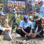 Menanam untuk Masa Depan: Satgas TMMD ke-129 Kodim 0813 Bojonegoro bersama DLH Kabupaten Bojonegoro, Pemerintah Desa Kesongo, mahasiswa, dan masyarakat melakukan penanaman 50 bibit pohon di sejumlah kawasan Desa Kesongo, Kecamatan Kedungadem, Jumat (7/8/2026). Aksi penghijauan menjadi bagian dari upaya menjaga lingkungan sekaligus mewariskan ruang hijau bagi generasi mendatang. Menanam untuk Masa Depan: Satgas TMMD ke-129 Kodim 0813 Bojonegoro bersama DLH Kabupaten Bojonegoro, Pemerintah Desa Kesongo, mahasiswa, dan masyarakat melakukan penanaman 50 bibit pohon di sejumlah kawasan Desa Kesongo, Kecamatan Kedungadem, Jumat (7/8/2026). Aksi penghijauan menjadi bagian dari upaya menjaga lingkungan sekaligus mewariskan ruang hijau bagi generasi mendatang.