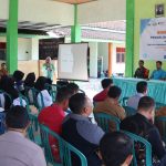 Salah satunya diwujudkan melalui kegiatan Bimbingan Teknis (Bimtek) pengelolaan keuangan desa yang digelar di Balai Desa Kesongo, Kecamatan Kedungadem, Kabupaten Bojonegoro, Senin (3/8/2026).