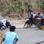 Anggota Satgas TMMD Reguler ke-129 Kodim 0704/Banjarnegara bersama Panlak meninjau langsung progres pembangunan rabat beton di Dusun Kunir, Desa Gumelem Kulon, Kecamatan Susukan, guna memastikan pekerjaan berjalan sesuai target dan kualitas yang ditetapkan. Anggota Satgas TMMD Reguler ke-129 Kodim 0704/Banjarnegara bersama Panlak meninjau langsung progres pembangunan rabat beton di Dusun Kunir, Desa Gumelem Kulon, Kecamatan Susukan, guna memastikan pekerjaan berjalan sesuai target dan kualitas yang ditetapkan.