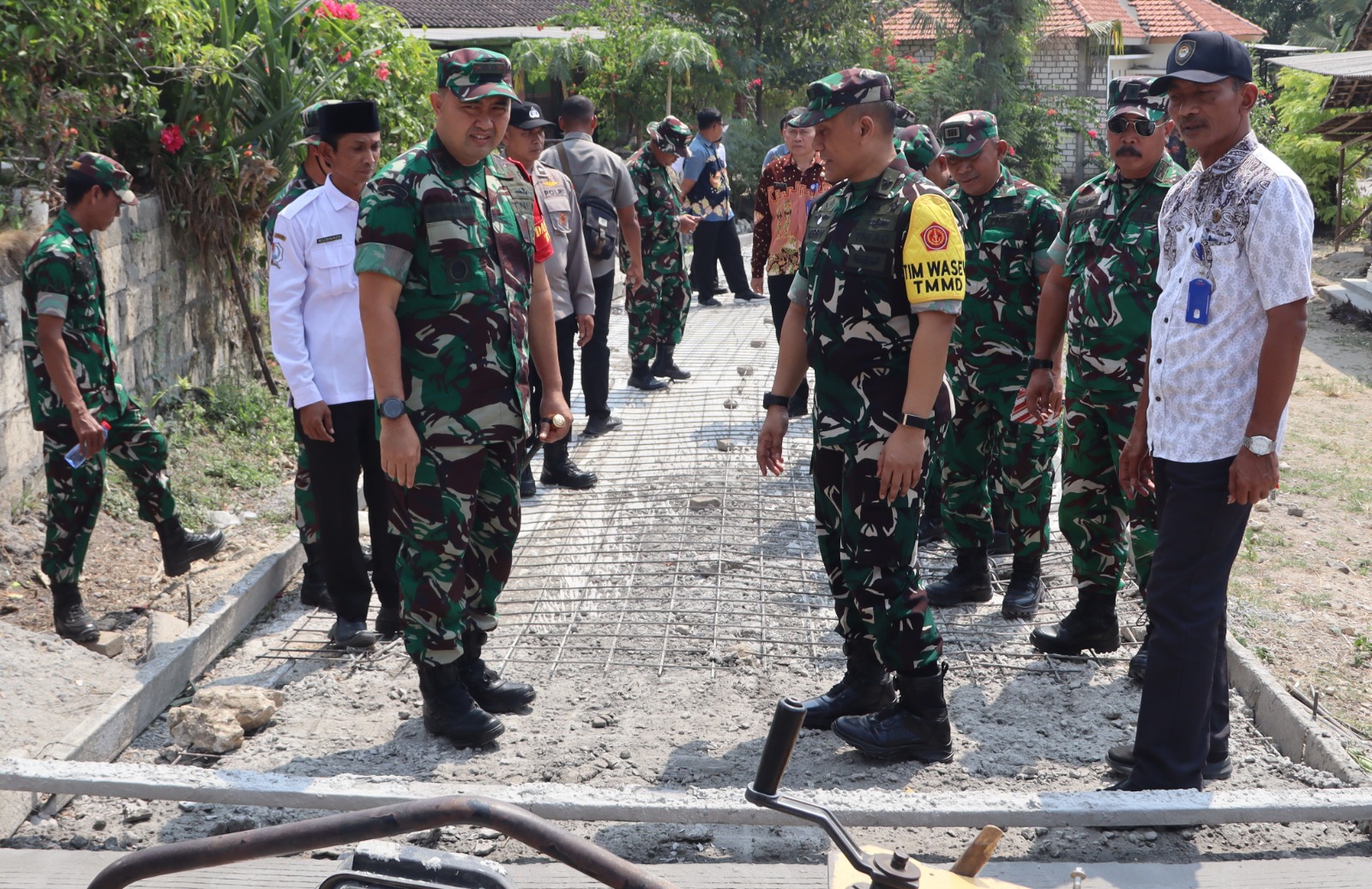 Apresiasi tersebut disampaikan Ketua Tim Wasev TMMD dari Direktorat Pembinaan Teritorial (Dir Binter) Ster TNI, Brigjen TNI M. Herry Subagyo, S.I.P., saat melakukan kunjungan kerja sekaligus peninjauan langsung ke lokasi kegiatan TMMD, Jumat (31/7/2026).