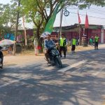 Di balik ramainya kegiatan yang menjadi ruang promosi bagi pelaku usaha lokal tersebut, terdapat peran penting anggota Satuan Perlindungan Masyarakat (Satlinmas) Desa Kesongo yang turut menjaga keamanan dan kelancaran acara, Jumat (31/7/2026).