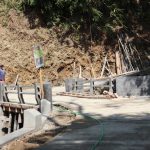 Pembangunan gorong-gorong dengan enam plat beton dalam program TMMD Reguler ke-129 TA 2026 di Desa Gumelem Kulon, Kecamatan Susukan, Kabupaten Banjarnegara, memasuki tahap akhir dan tinggal menyelesaikan pengecatan, Rabu (12/8/2026). Foto: Deni Flamboyan/Sumber: Tim TMMD Banjarnegara. Pembangunan gorong-gorong dengan enam plat beton dalam program TMMD Reguler ke-129 TA 2026 di Desa Gumelem Kulon, Kecamatan Susukan, Kabupaten Banjarnegara, memasuki tahap akhir dan tinggal menyelesaikan pengecatan, Rabu (12/8/2026). Foto: Deni Flamboyan/Sumber: Tim TMMD Banjarnegara.