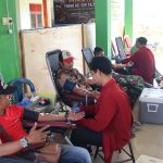 Personel Satgas TMMD ke-129 Kodim 0813 Bojonegoro bersama masyarakat mengikuti kegiatan donor darah dan sosialisasi kesehatan di Balai Desa Kesongo, Kecamatan Kedungadem, Bojonegoro. Personel Satgas TMMD ke-129 Kodim 0813 Bojonegoro bersama masyarakat mengikuti kegiatan donor darah dan sosialisasi kesehatan di Balai Desa Kesongo, Kecamatan Kedungadem, Bojonegoro.